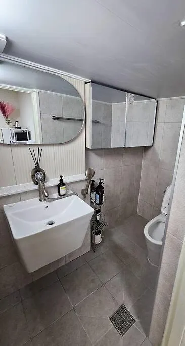 Busan Station 5 Min #Choryang Stn 3Min #3Beds #Hotel Bedding #2Rooms #New קוריאה הדרומית